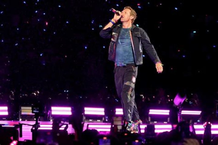 Chris Martin performing